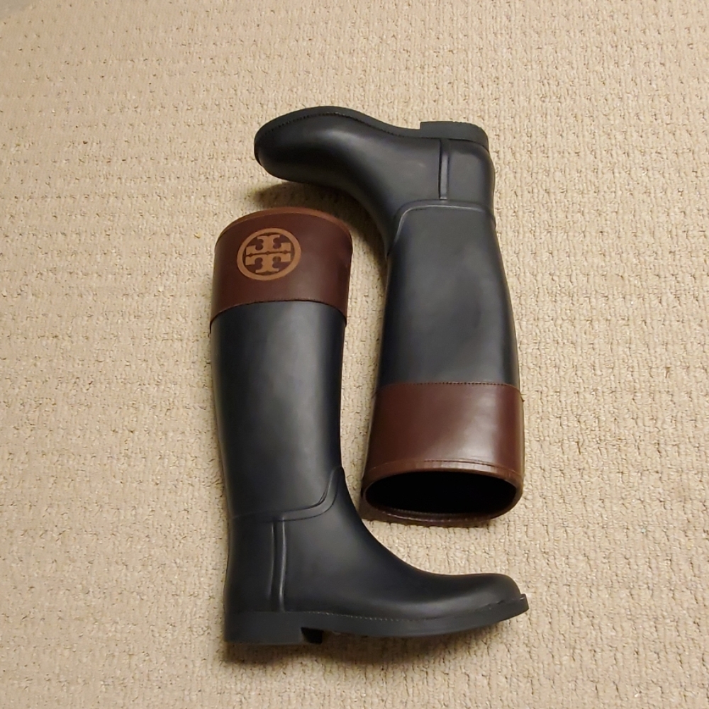 Tory burch boots